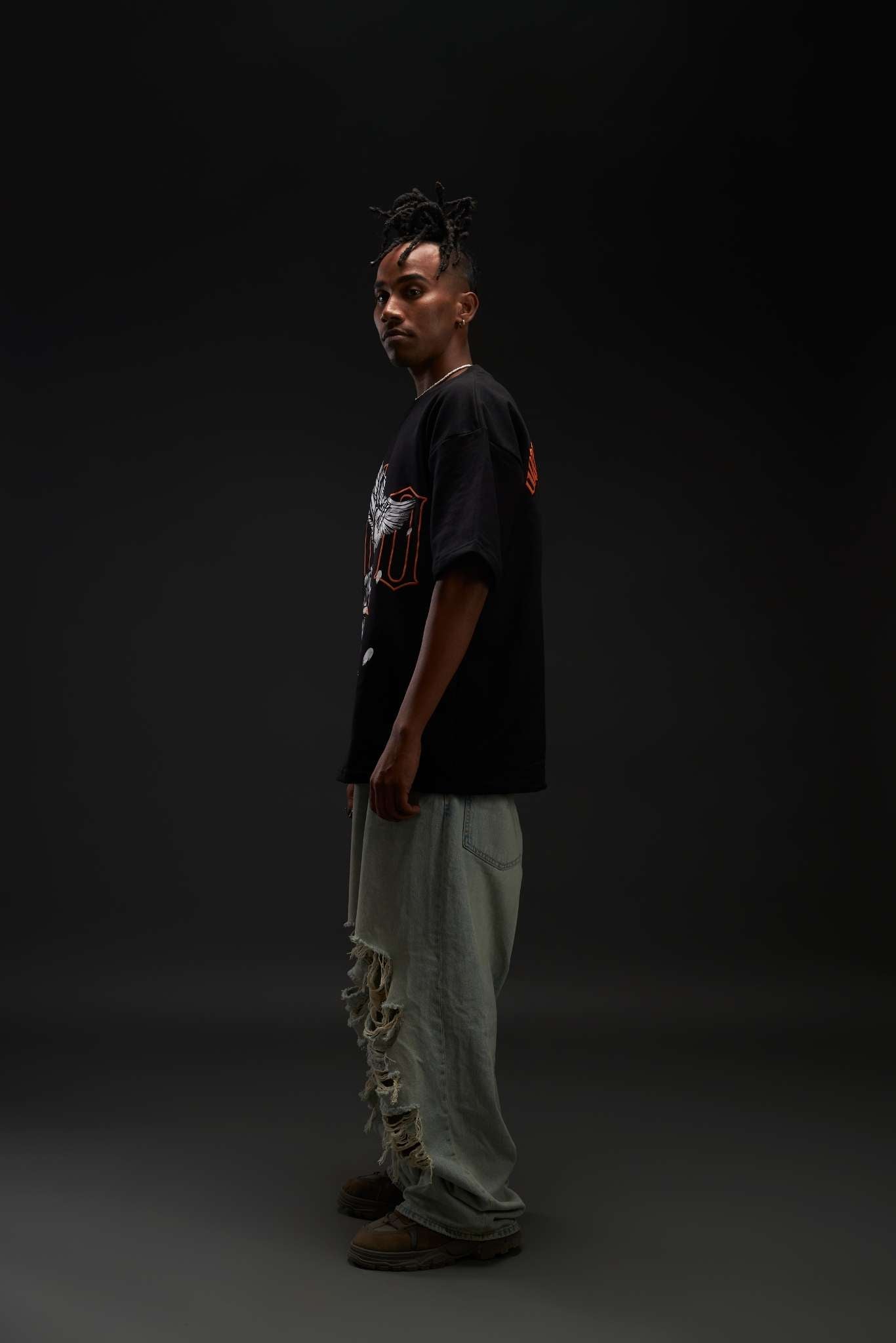 GREEK 999 BLACK TEE